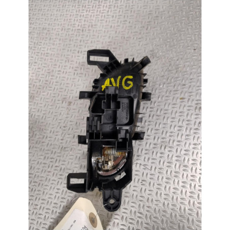 Poignee int porte avg Nissan PULSAR 3-5 portes 1.5 dci (2014)