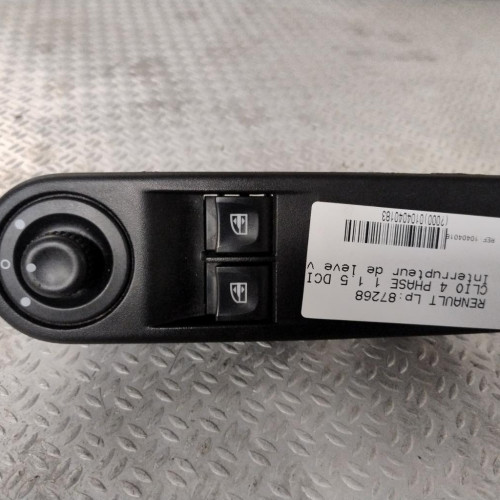 Commande lève-glace porte avant gauche Renault CLIO IV 1.5 dci 90 (2012) 5 portes