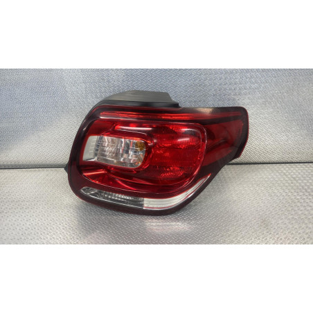 Feu arrière droit Citroën DS3 1.6 hdi 90 (2009-2015) 3 portes