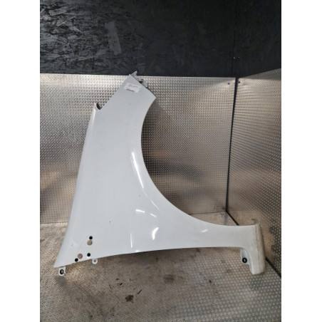 Aile avant droite Renault CLIO III 1.2 16v hi-flex (2008-2014)