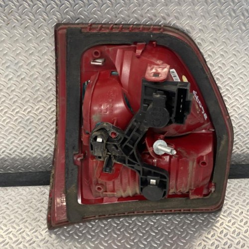 Feu arrière interieur gauche Citroën C5 III Break 1.6 hdi 110 (2008) 5 portes