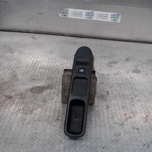 Commande lève-glace porte avant droite Peugeot 207 - 207 1.6 hdi 110 (2009-2012)