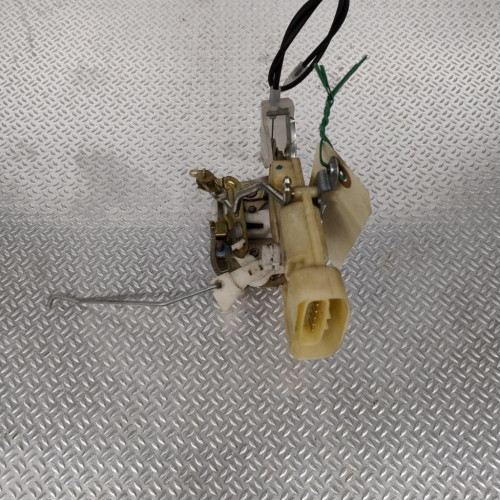 Serrure porte avd Toyota YARIS 1.3 (1999-2005)