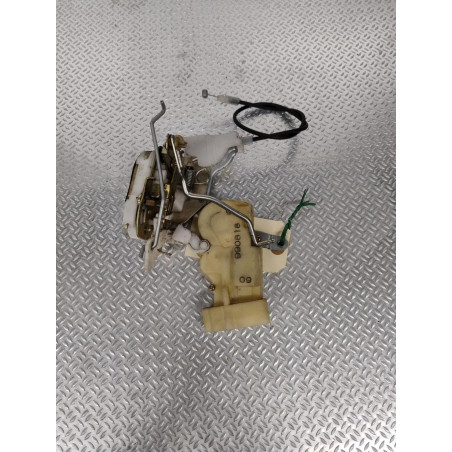Serrure porte avd Toyota YARIS 1.3 (1999-2005)