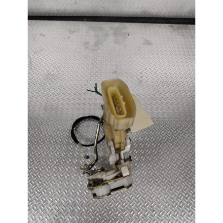 Serrure porte avd Toyota YARIS 1.3 (1999-2005)