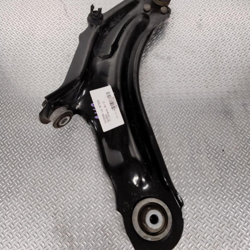 Triangle inf avd Nissan NV250 Camionnette Dci 95 (2019)