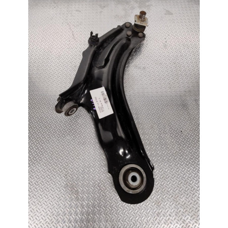 Triangle inf avd Nissan NV250 Camionnette Dci 95 (2019)
