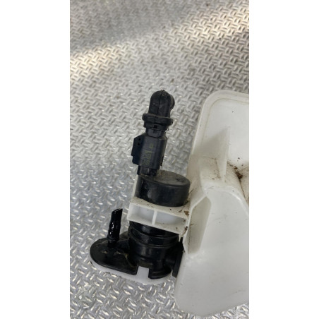 Reservoir lave-glace avant Peugeot 3008 SUV 1.5 bluehdi 130 (2018) 5 portes