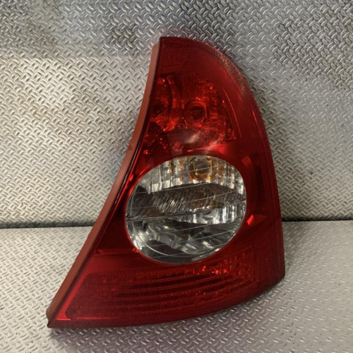 Feu arrière droit Renault CLIO II 1.2 (bb0a, bb0f, bb10, bb1k, bb28, bb2d, bb2h, cb0a,... (1998-2010) 5 portes