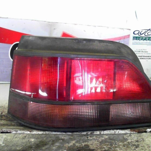 Feu arrière gauche Renault CLIO I 1.9 d (1991-1998)