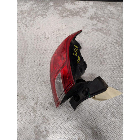 Feu arrière gauche RENAULT CLIO 4  0