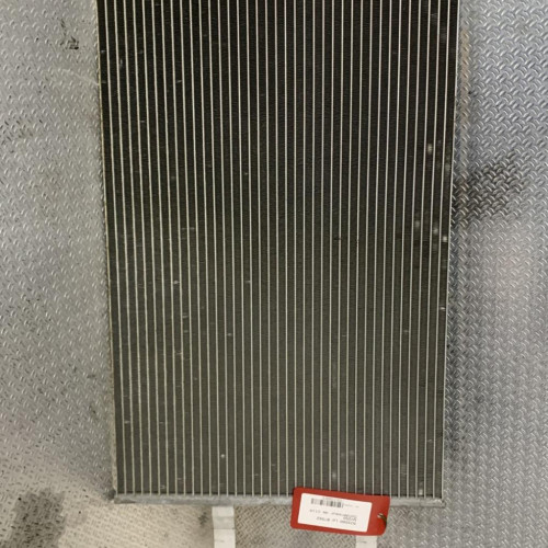 Condenseur clim Nissan NV250 Camionnette Dci 95 (2019)