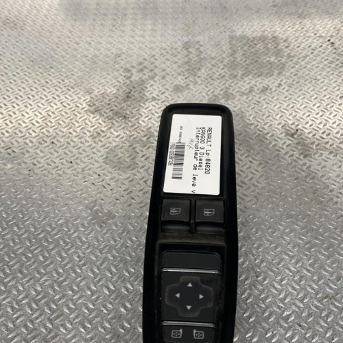 Commande lève-glace porte avant gauche RENAULT KANGOO 3  KANGOO 3