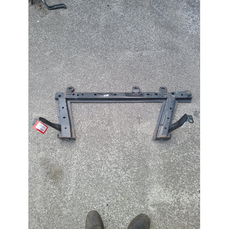 Traverse inférieure armature avant Renault CLIO IV Grandtour 1.5 dci 90 (2012) 5 portes