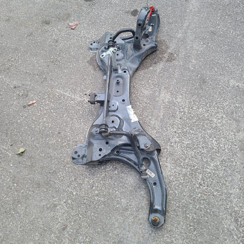Berceau moteur avant Nissan NOTE 1.5 dci (2013)