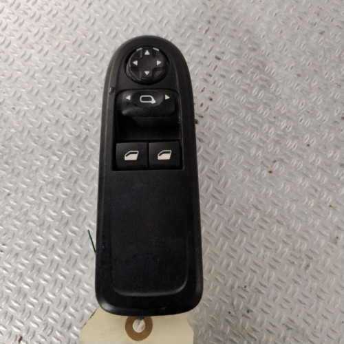 Commande lève-glace porte avant gauche Citroën C3 II 1.4 hdi 70 (2009) 5 portes