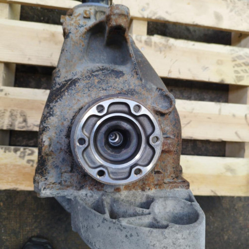 Pont arriere BMW SERIE 1 E87  0