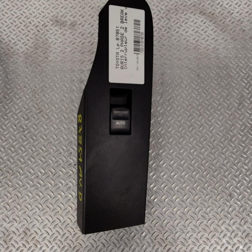Commande lève-glace porte avant droite Toyota AURIS Break 1.8 hybrid (2013-2018)
