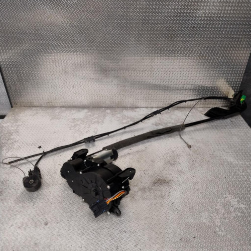 moteur électrique porte coulissante droit  Peugeot 1007 1.4 (2005)