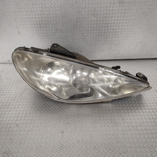 Phare droit Peugeot 206 3-5 portes 1.4 i (1998-2012) 3 portes