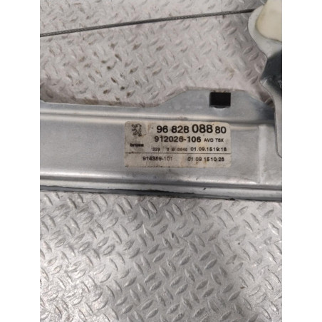Mecanisme  moteur lève-glace avant droit Peugeot 3008 Monospace 1.6 bluehdi 120 (2014-2016)