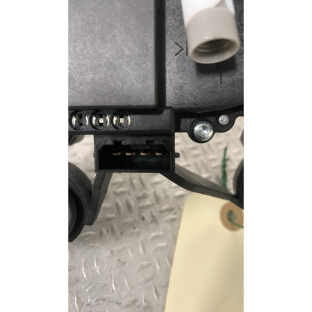 Moteur essuie-glace ar gauche SKODA FABIA  FABIA