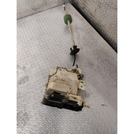 Serrure porte avd Audi A6 C6 Avant 2.0 tdi (2005-2008)