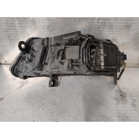 Phare droit Audi A6 C6 Avant 2.0 tdi (2005-2008)