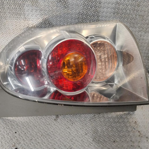 Feu arrière droit Toyota COROLLA Verso 2.2 d-4d (2005-2009) 5 portes