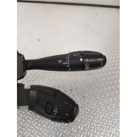 Interrupteur commande de frein a main Peugeot 206  206