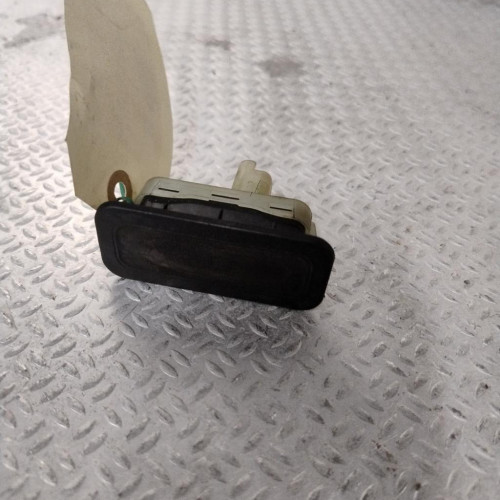 Poignee ext hayon Renault CLIO III 1.5 dci (2010-2014) 5 portes