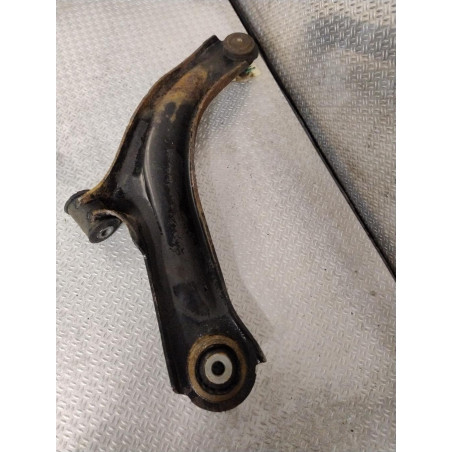 Triangle inf avg Renault CLIO III 1.5 dci (2010-2014) 5 portes