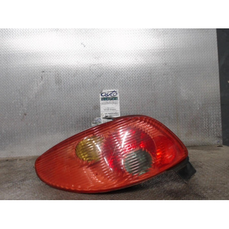 Feu arrière gauche Peugeot 206 3-5 portes 2.0 hdi 90 (1999-2009) 5 portes