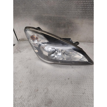 Phare droit Kia CEE'D 3-5 portes 1.6 crdi 115 (2006-2012)