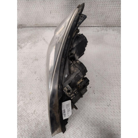 Phare droit Kia CEE'D 3-5 portes 1.6 crdi 115 (2006-2012)