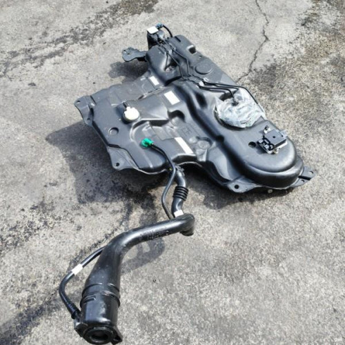 Reservoir carburant Renault MEGANE IV 3-5 portes 1.5 dci 110 (2015)