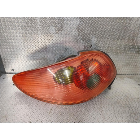 Feu arrière gauche Peugeot 206 CC 1.6 hdi 110 (2005-2007)