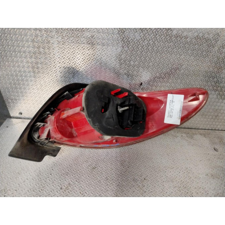 Feu arrière gauche Peugeot 206 CC 1.6 hdi 110 (2005-2007)