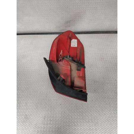 Feu arrière gauche Renault CLIO III Grandtour 1.5 dci (2007-2012) 5 portes