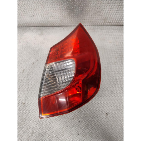 Feu arrière droit Renault SCÉNIC II 1.5 dci (2005-2008) 5 portes