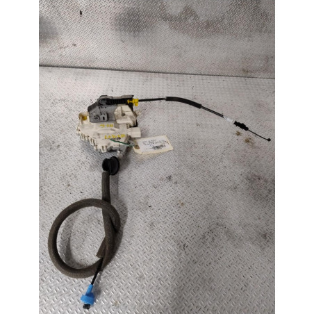 Serrure porte avg Audi A1 1.6 tdi (2011-2015)