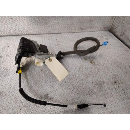 Serrure porte avg Audi A1 1.6 tdi (2011-2015)