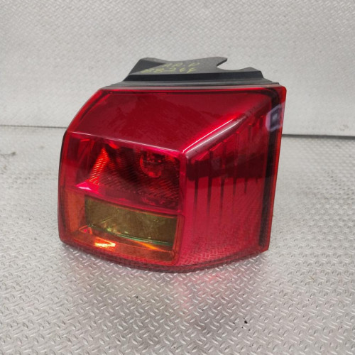 Feu arrière droit Peugeot 4007 2.2 hdi (2007-2013)
