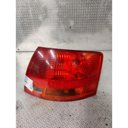 Feu arrière droit Audi A4 B7 Avant 2.0 tdi (2004-2008)