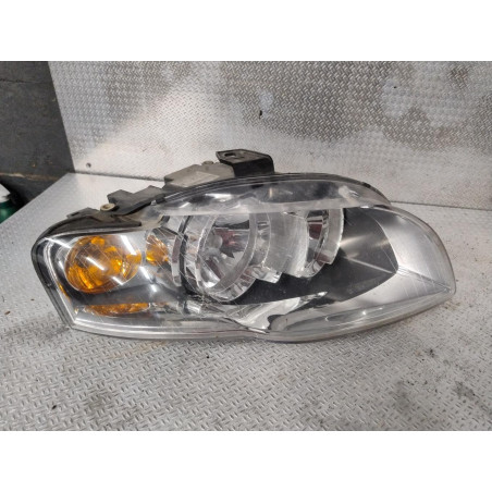Phare droit Audi A4 B7 Avant 2.0 tdi (2004-2008)