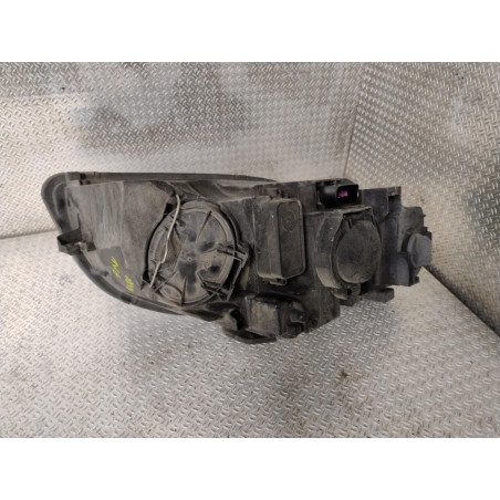 Phare gauche Audi A4 B7 Avant 2.0 tdi (2004-2008)