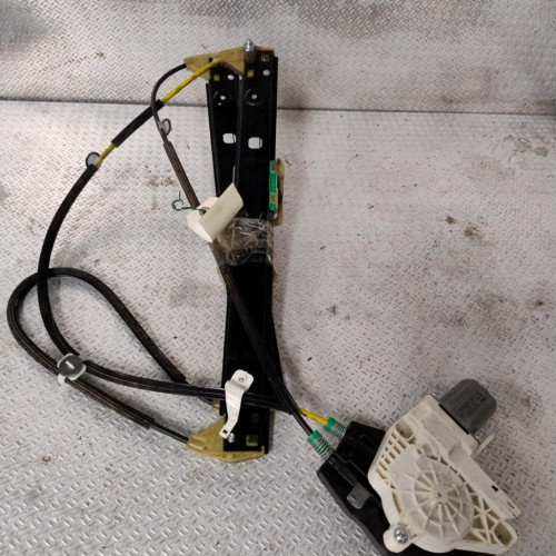 Mecanisme  moteur lève-glace avant droit Audi A1 1.6 tdi (2011-2015)