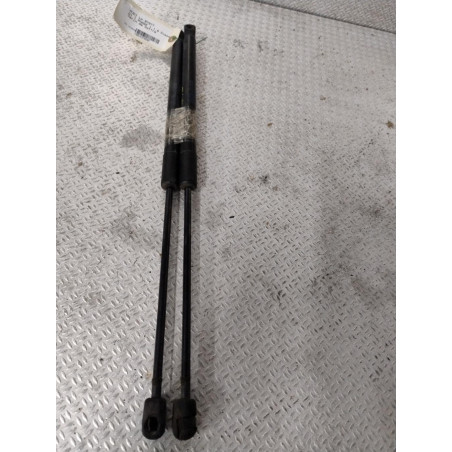 Verin gauche hayon Audi A1 1.6 tdi (2011-2015)