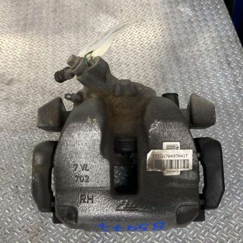 Etrier de frein avant droit Peugeot 3008 SUV 1.5 bluehdi 130 (2018) 5 portes
