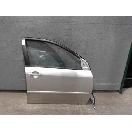 Porte avant droite Toyota COROLLA A trois volumes 1.4 d-4d (2004-2006)
